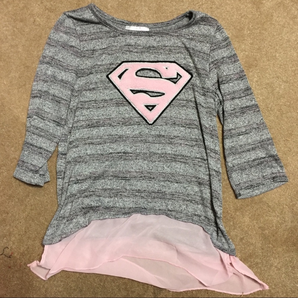 Sweater shirt with S Patch on front